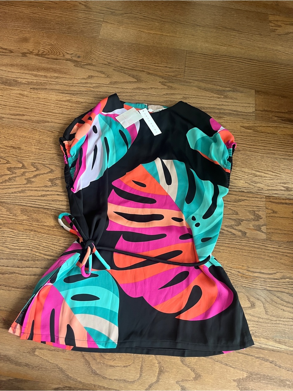 NWT Trina Turk Vibrant Tropical Print Tie-Waist Erickson top/Blouse - XS